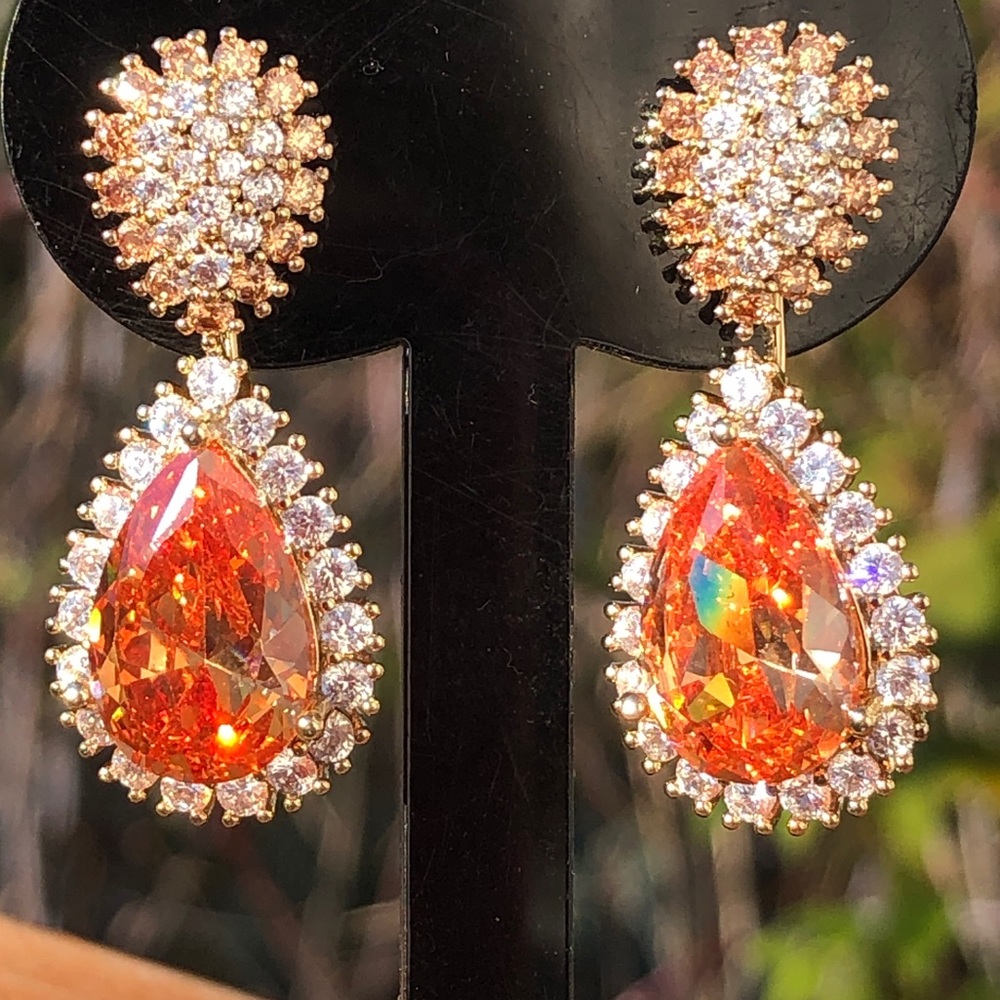 Princess Grace Kelly 🆕 Swarovski Crystals 2 in 1 Clip on earrings convertible